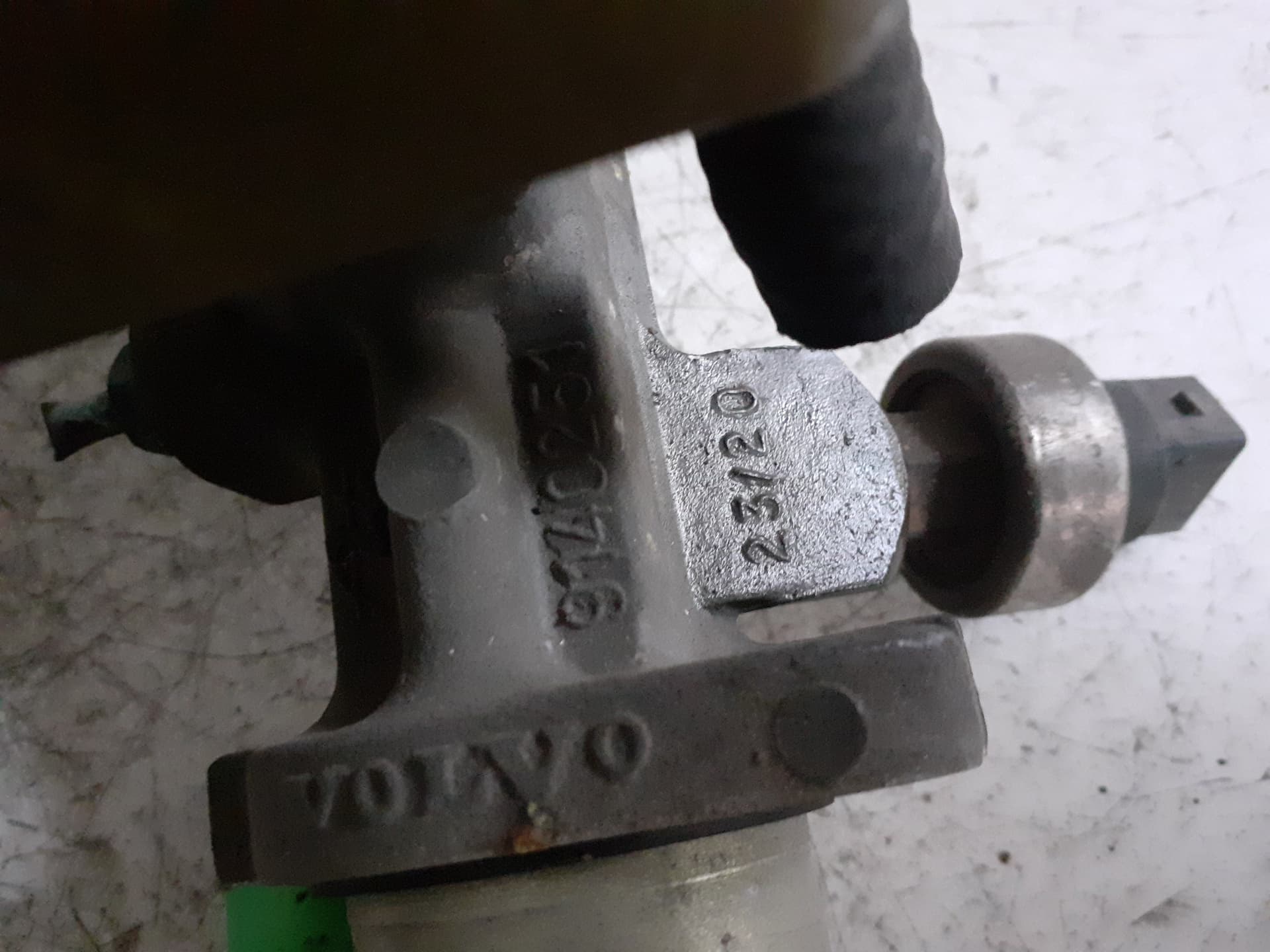 Bomba freno VOLVO SERIE 850 3