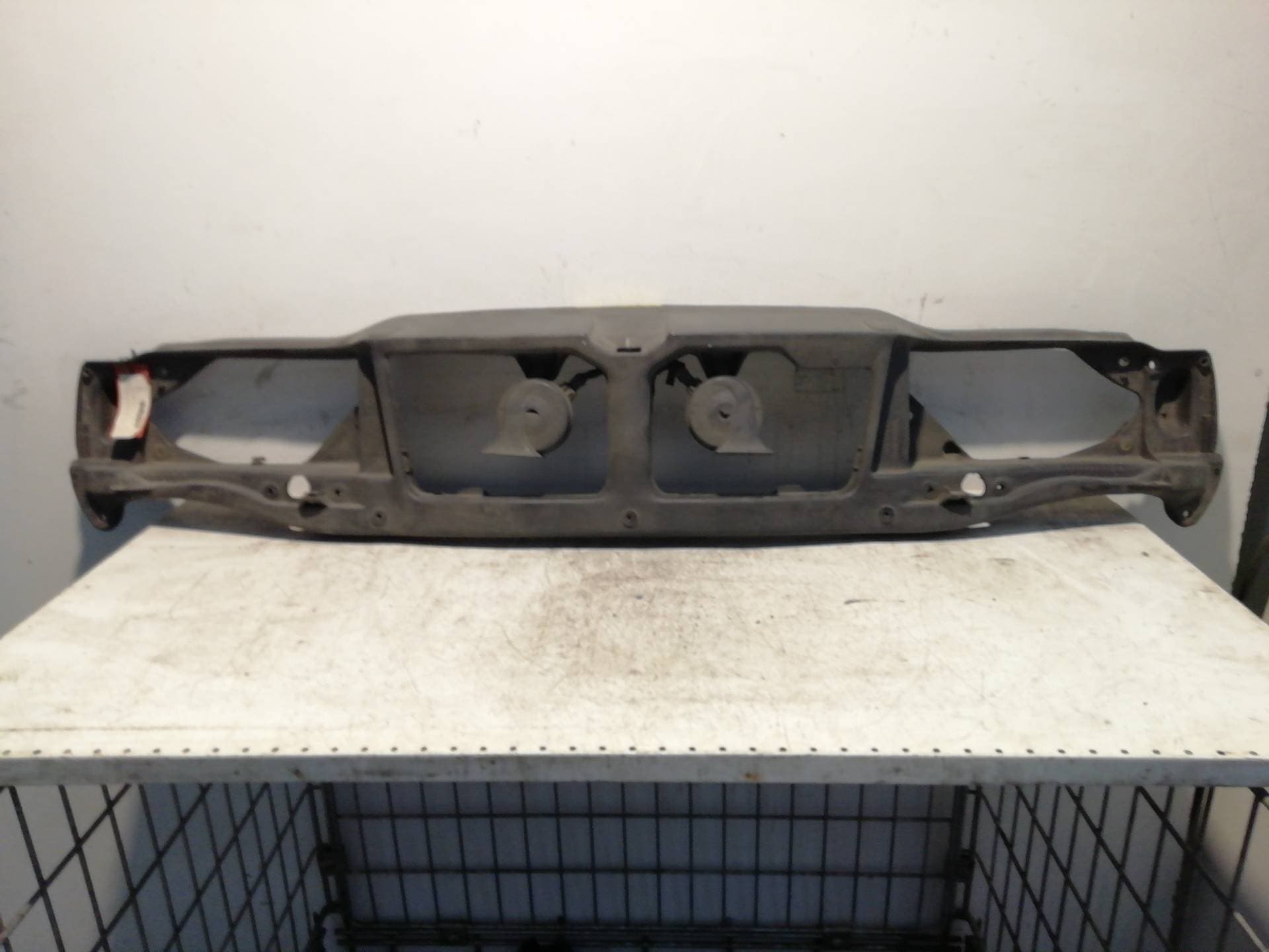 Panel frontal VOLVO SERIE 850