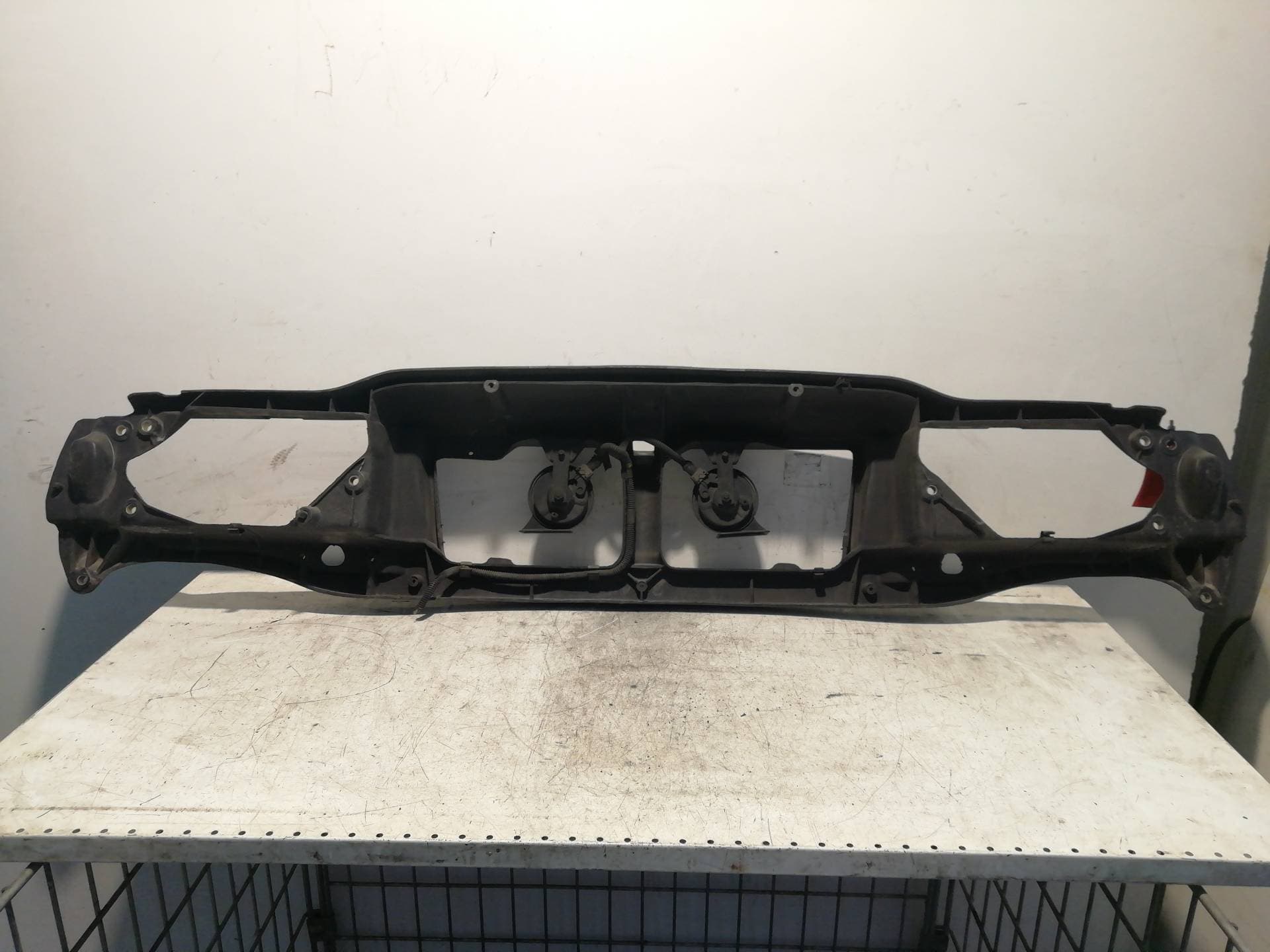 Panel frontal VOLVO SERIE 850 4