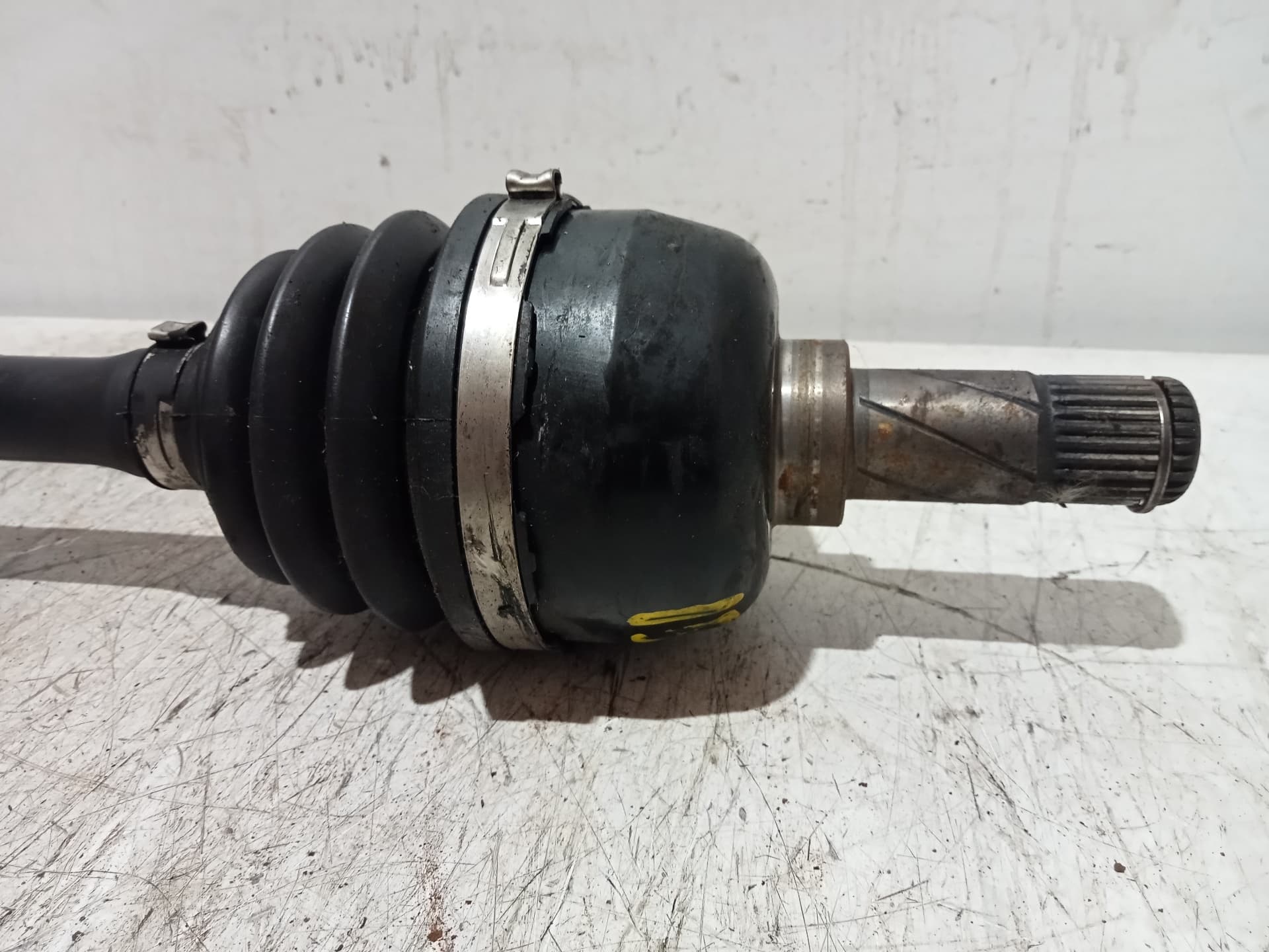 Transmision delantera izquierda VOLVO SERIE 850 4