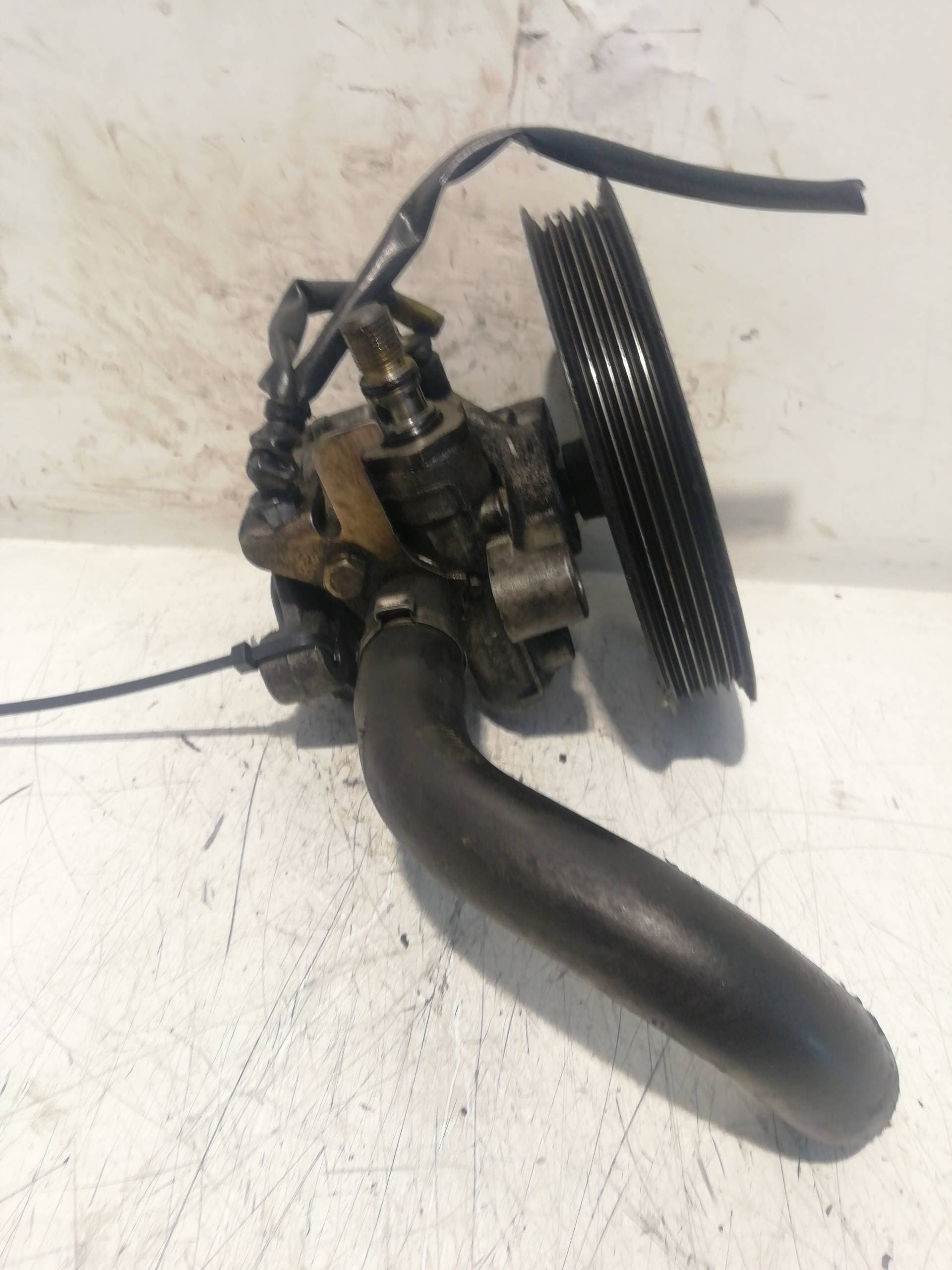 Bomba direccion VOLVO S40 BERLINA