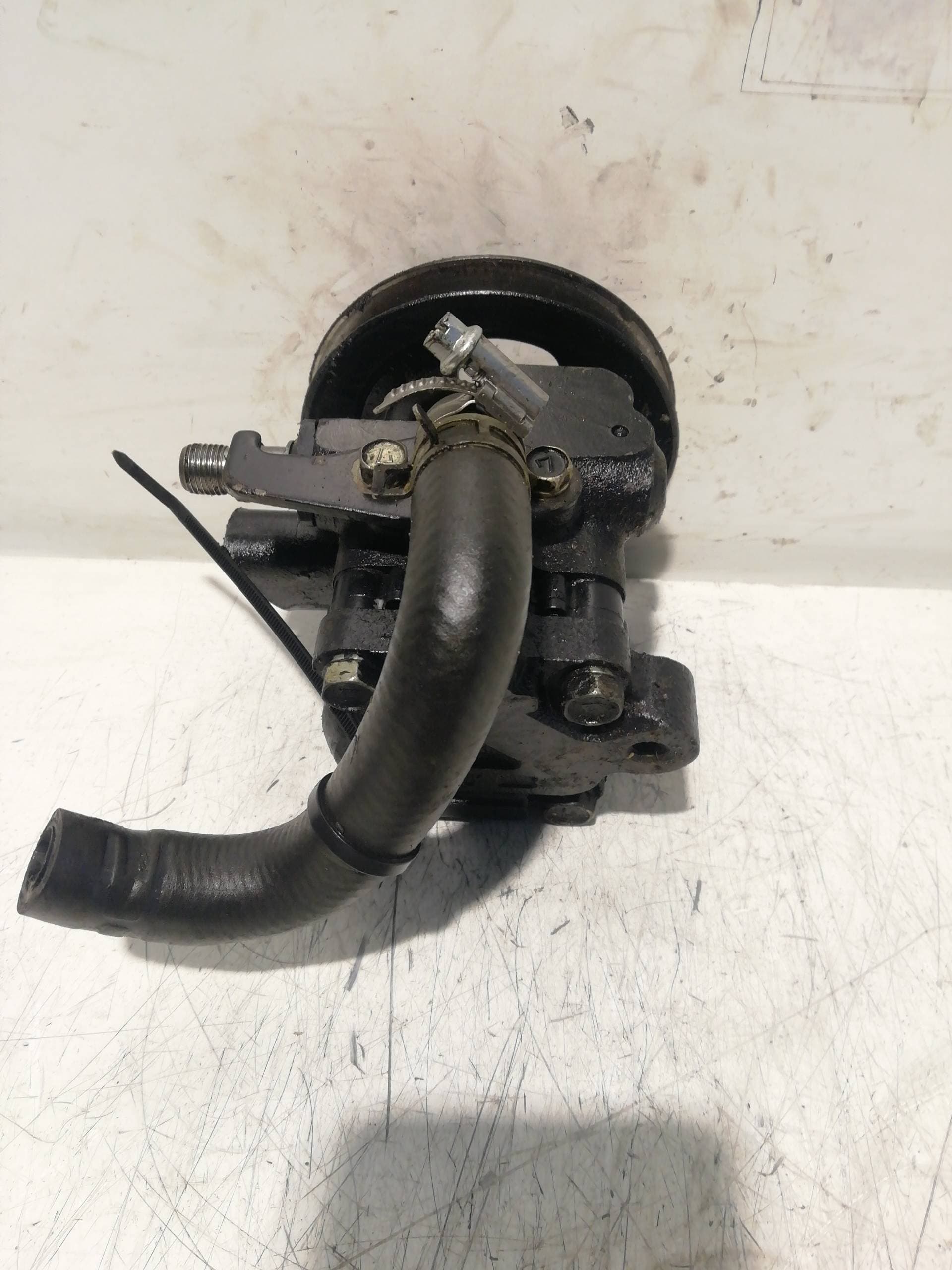 Bomba direccion MITSUBISHI MONTERO (V20/V40) 4