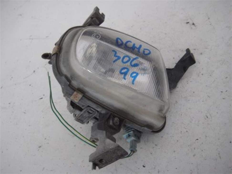 Faro antiniebla derecho PEUGEOT 306 BERLINA 3/4/5 PUERTAS (S2)