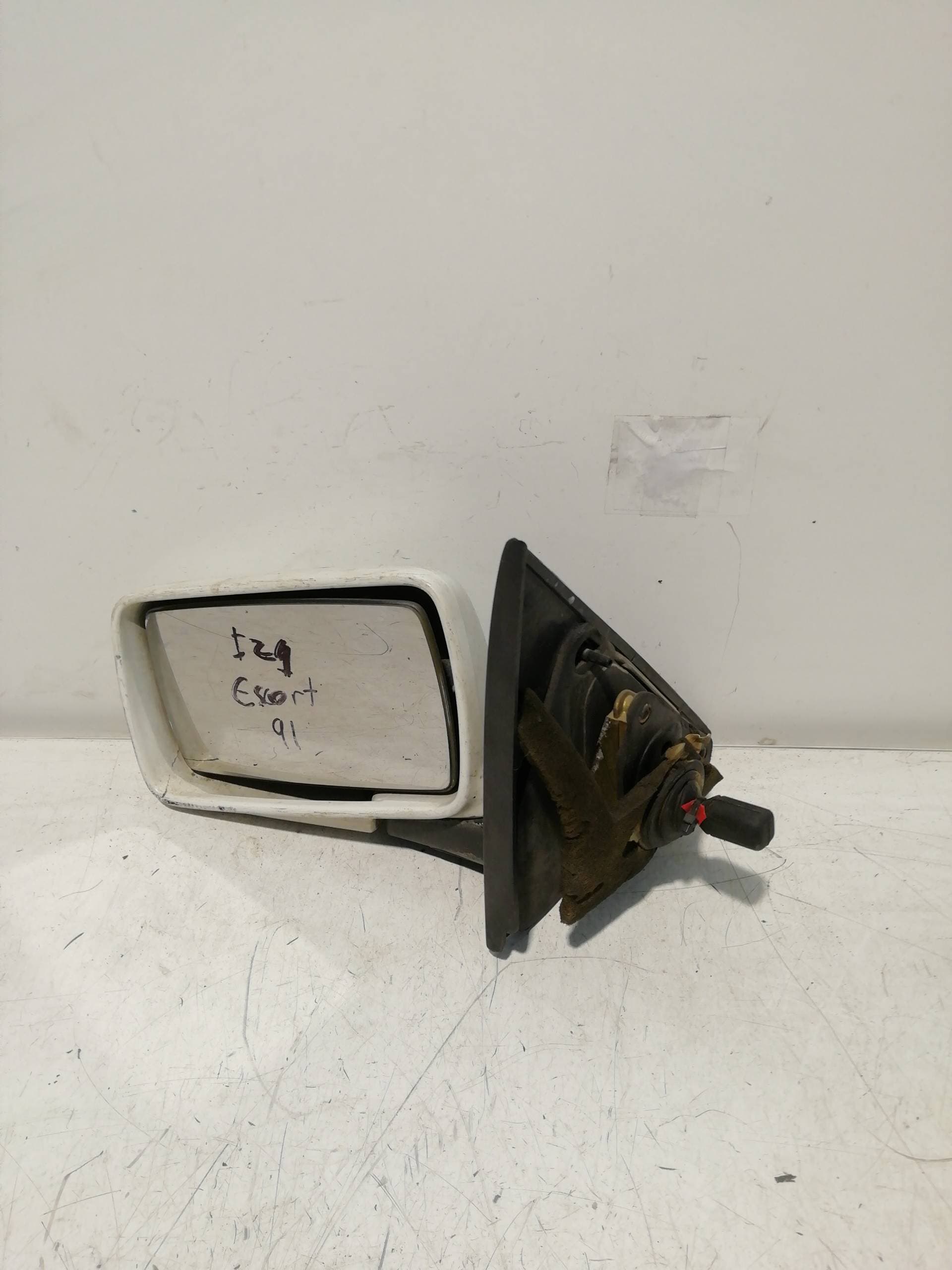 Retrovisor izquierdo FORD ESCORT CABRIO