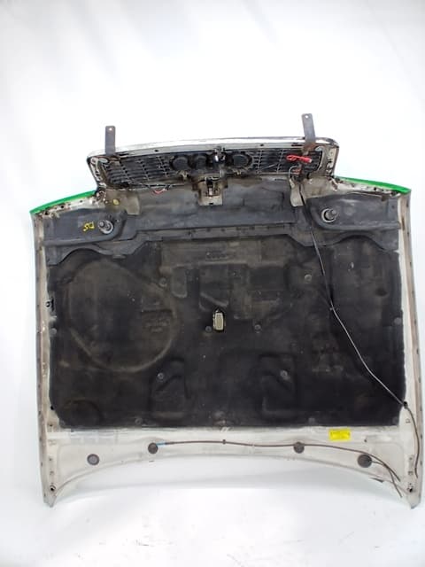 Capot AUDI COUPE (8B3)
