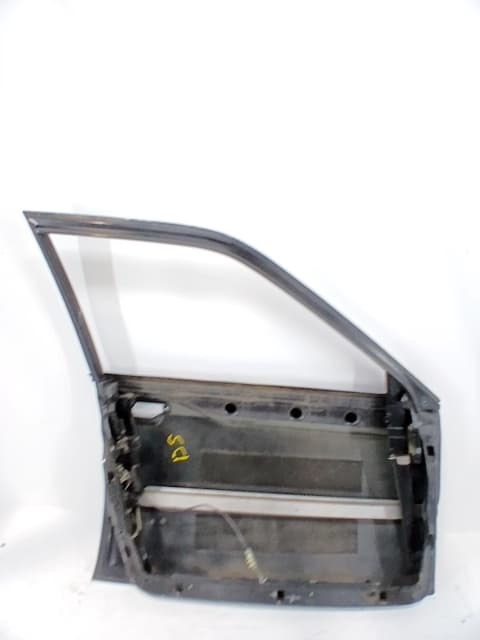 Puerta delantera izquierda AUDI COUPE (8B3) 2