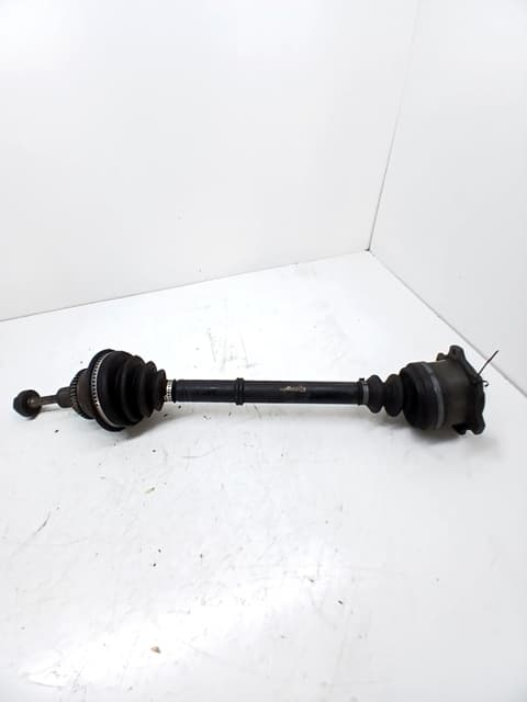 Transmision delantera derecha AUDI COUPE (8B3) 3
