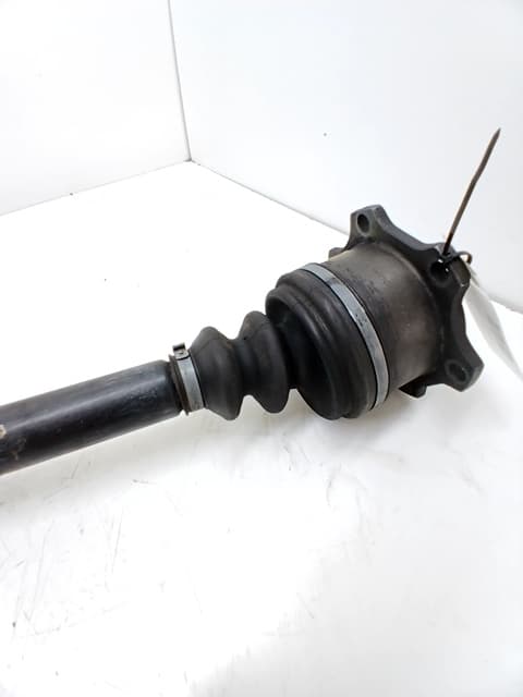 Transmision delantera derecha AUDI COUPE (8B3) 2