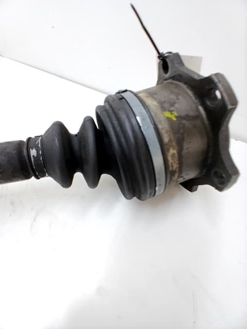 Transmision delantera izquierda AUDI COUPE (8B3) 3