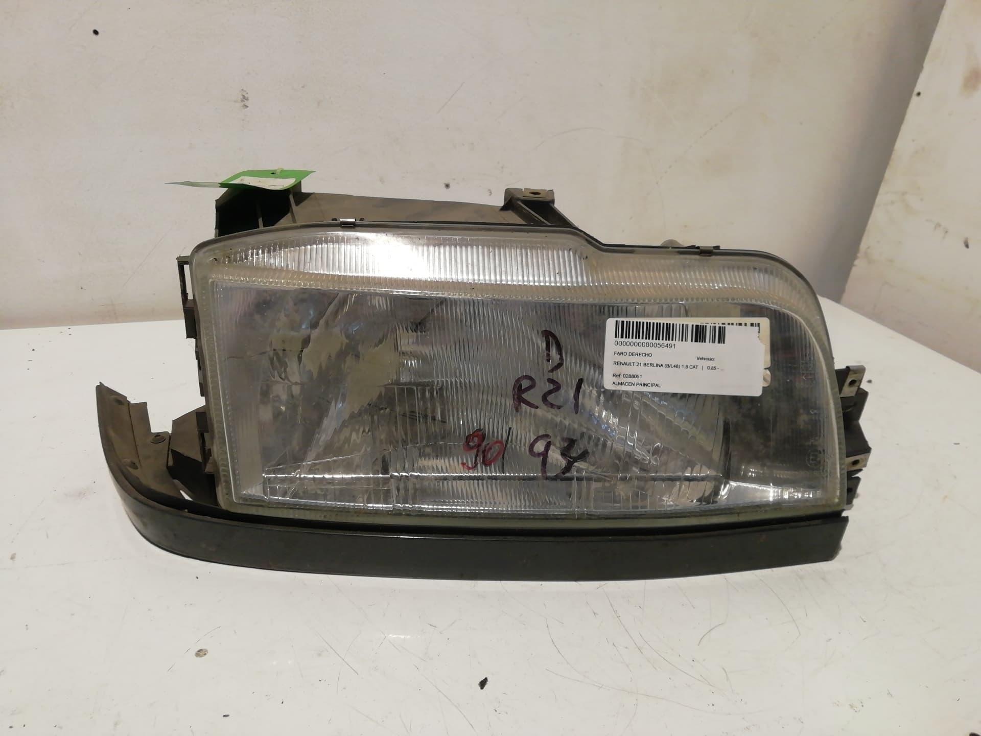 Faro derecho RENAULT 21 BERLINA (B/L48)