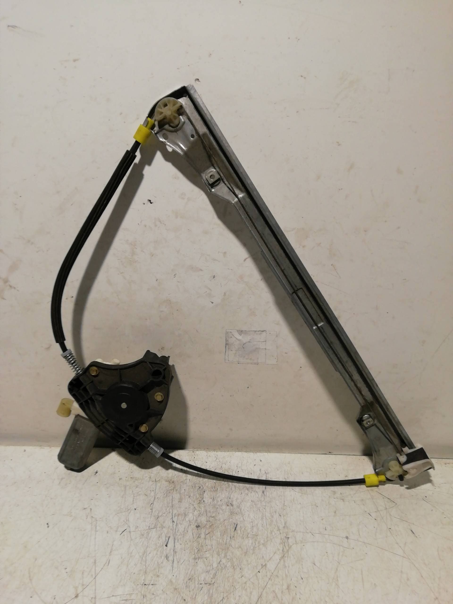 Elevalunas delantero derecho RENAULT CLIO II FASE II (B/CB0)
