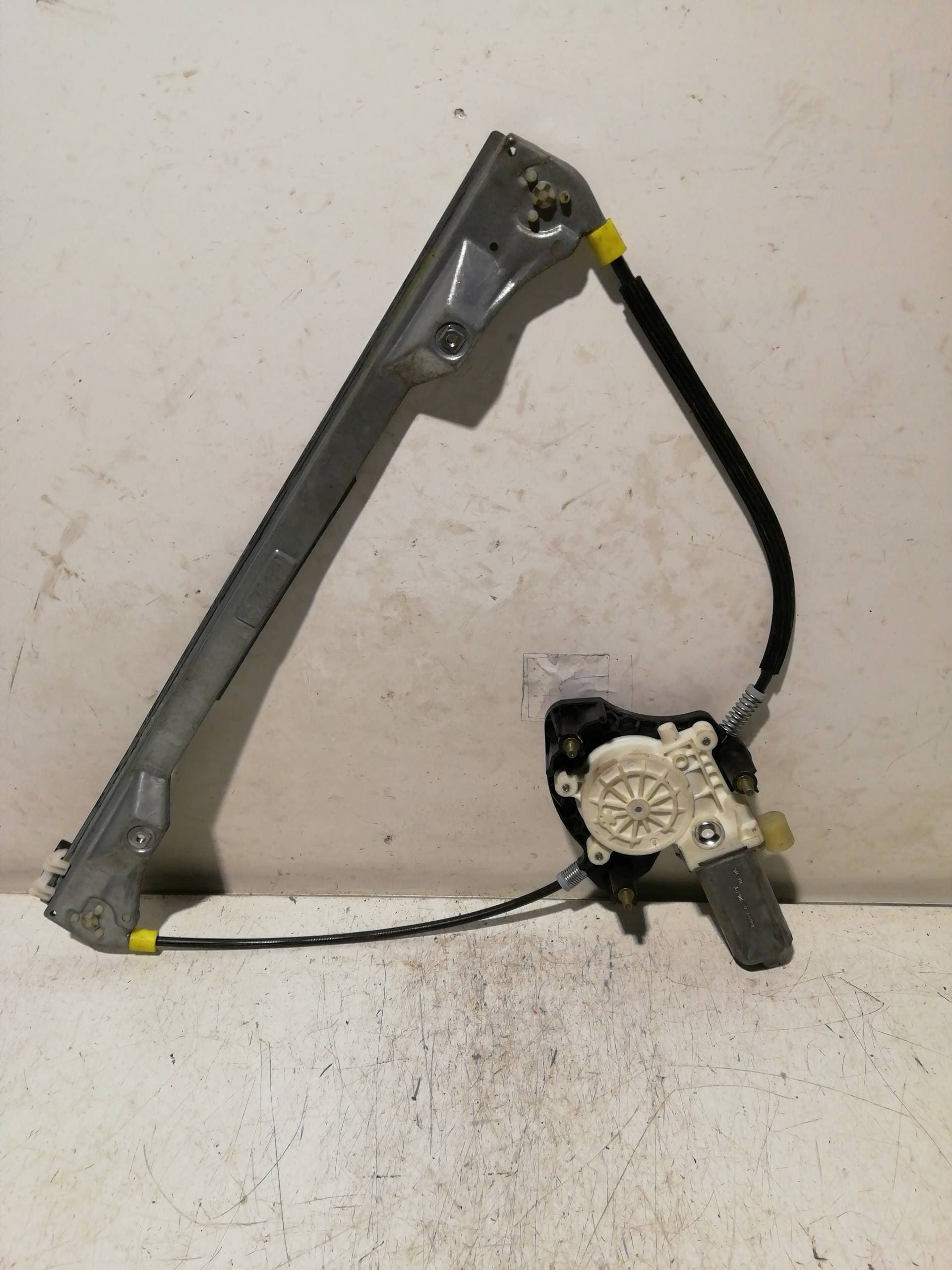 Elevalunas delantero derecho RENAULT CLIO II FASE II (B/CB0) 4