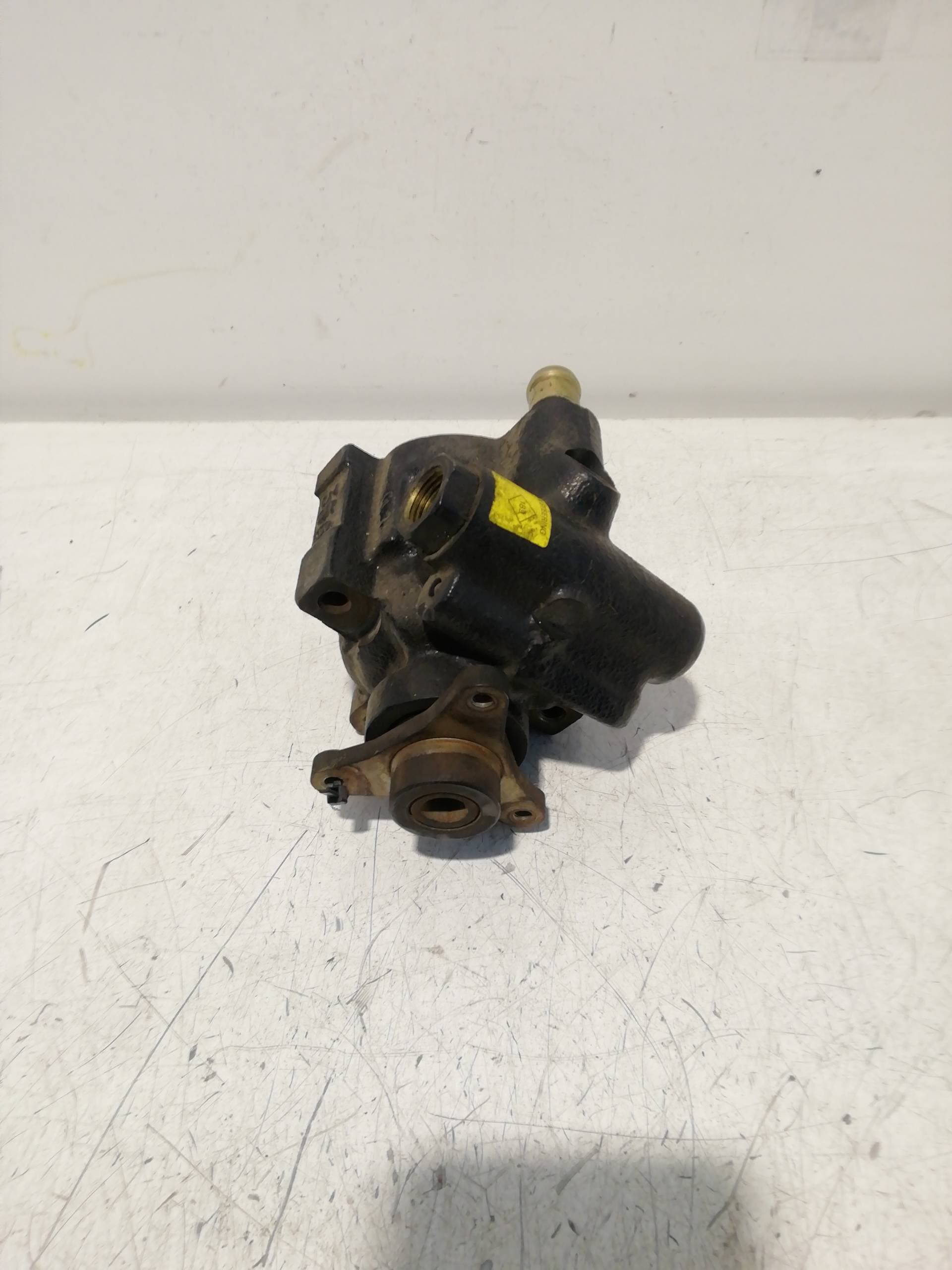 Bomba direccion RENAULT CLIO II FASE II (B/CB0) 4