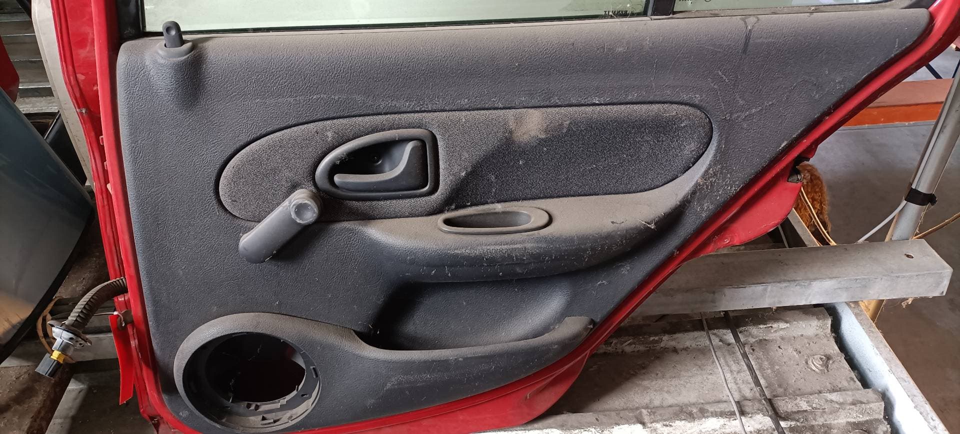 Elevalunas trasero derecho RENAULT CLIO II FASE II (B/CB0)