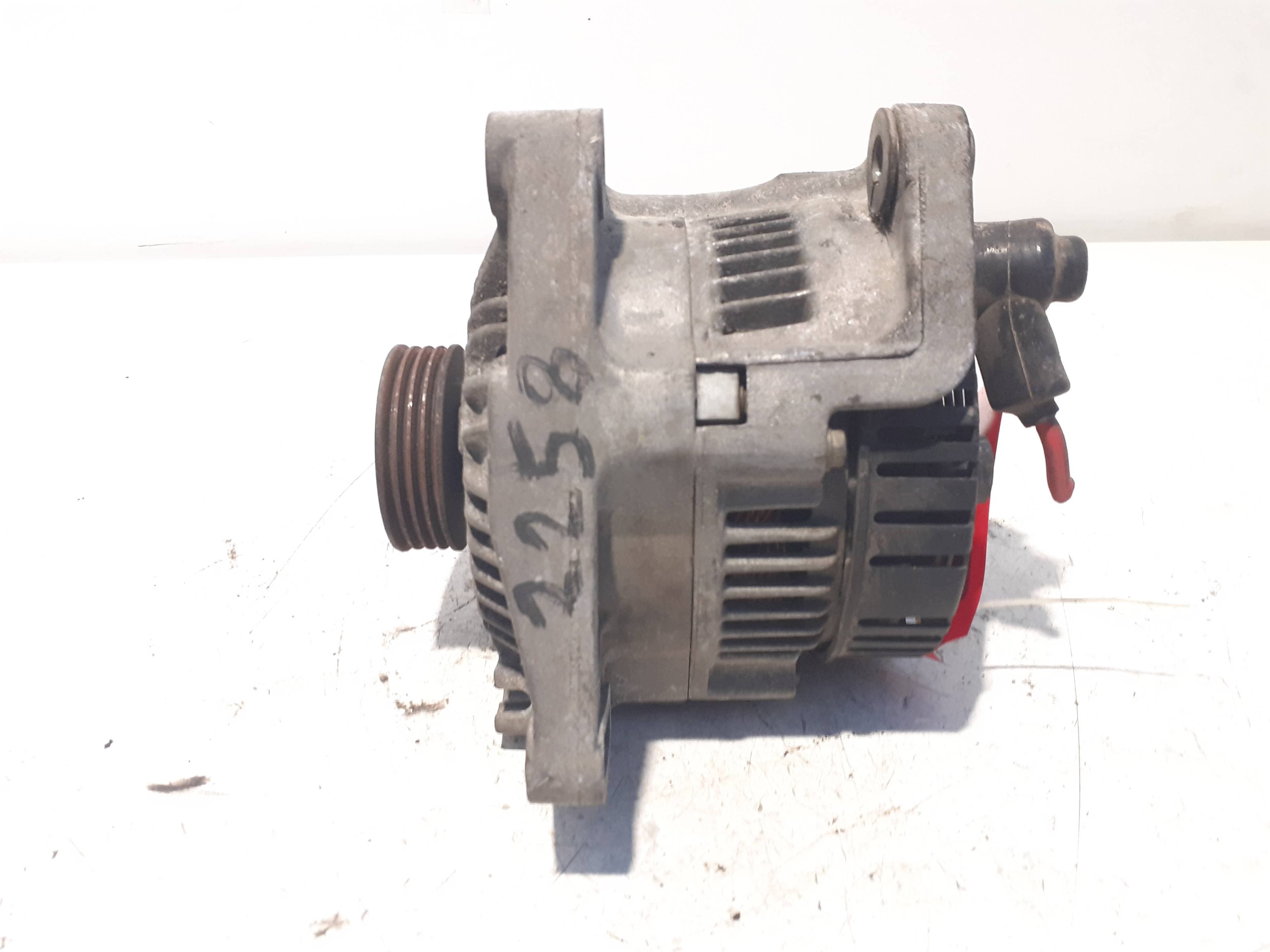 Alternador RENAULT CLIO II FASE II (B/CB0) 4