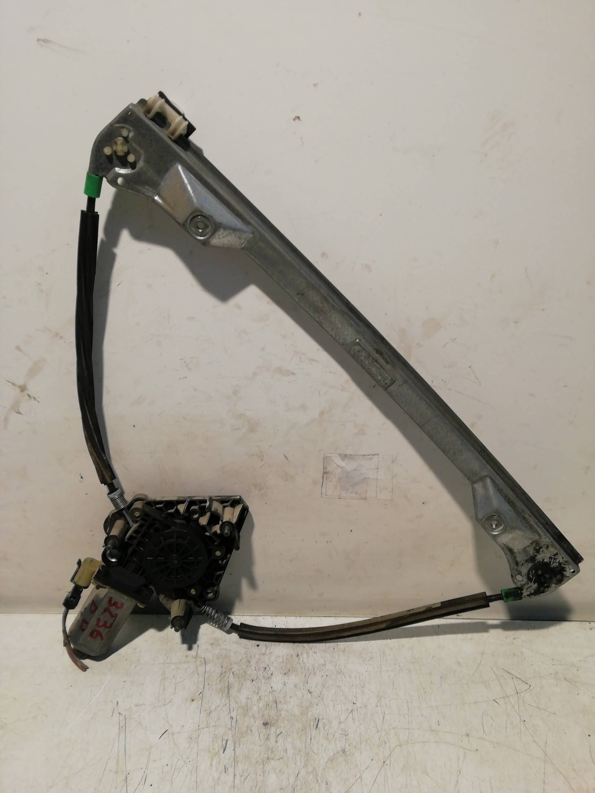 Elevalunas delantero derecho RENAULT CLIO II FASE II (B/CB0)