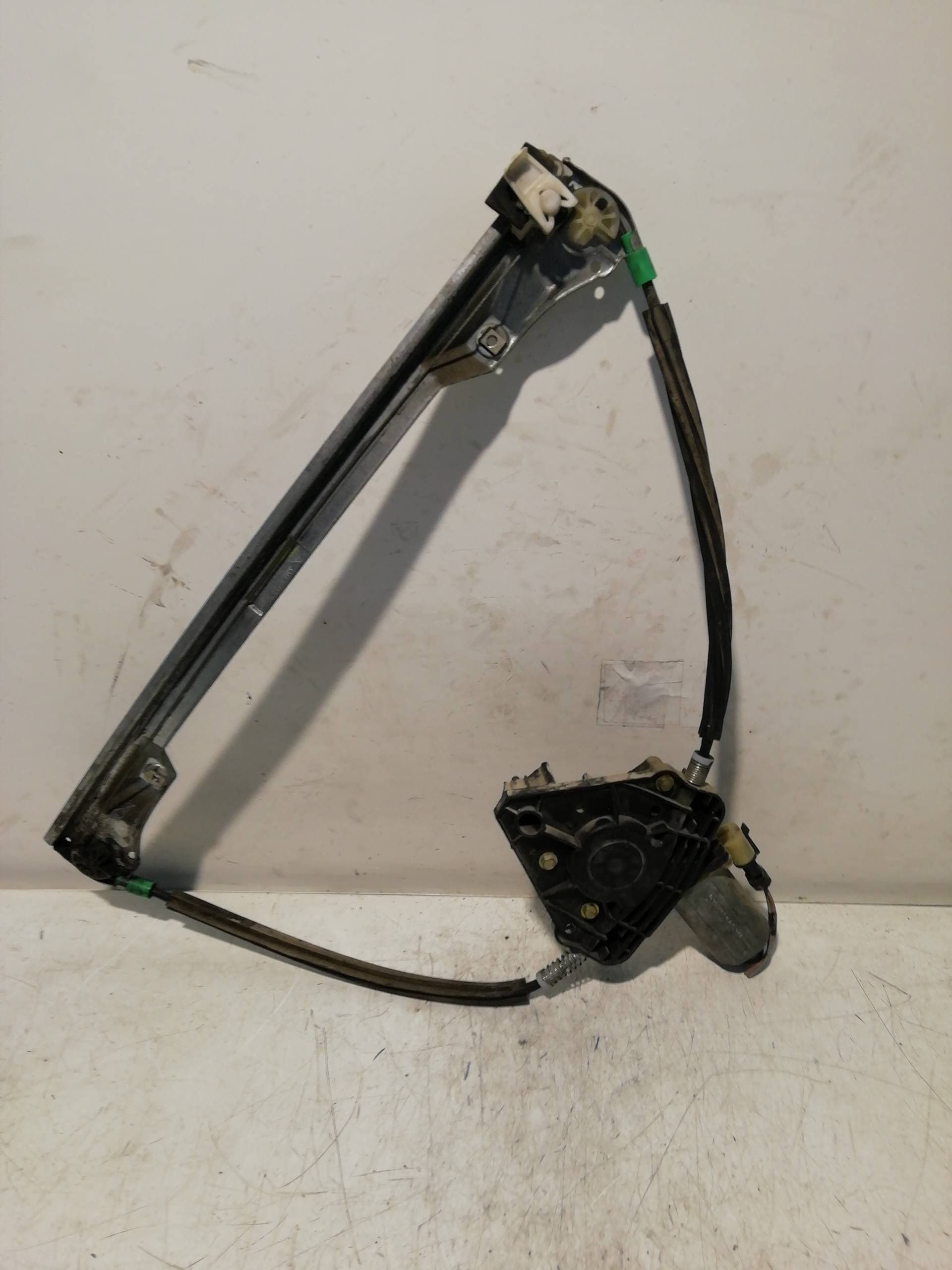 Elevalunas delantero derecho RENAULT CLIO II FASE II (B/CB0) 5