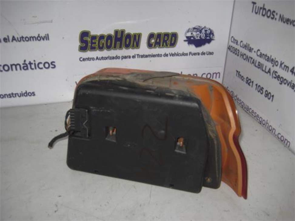 Piloto trasero izquierdo FORD ORION 2