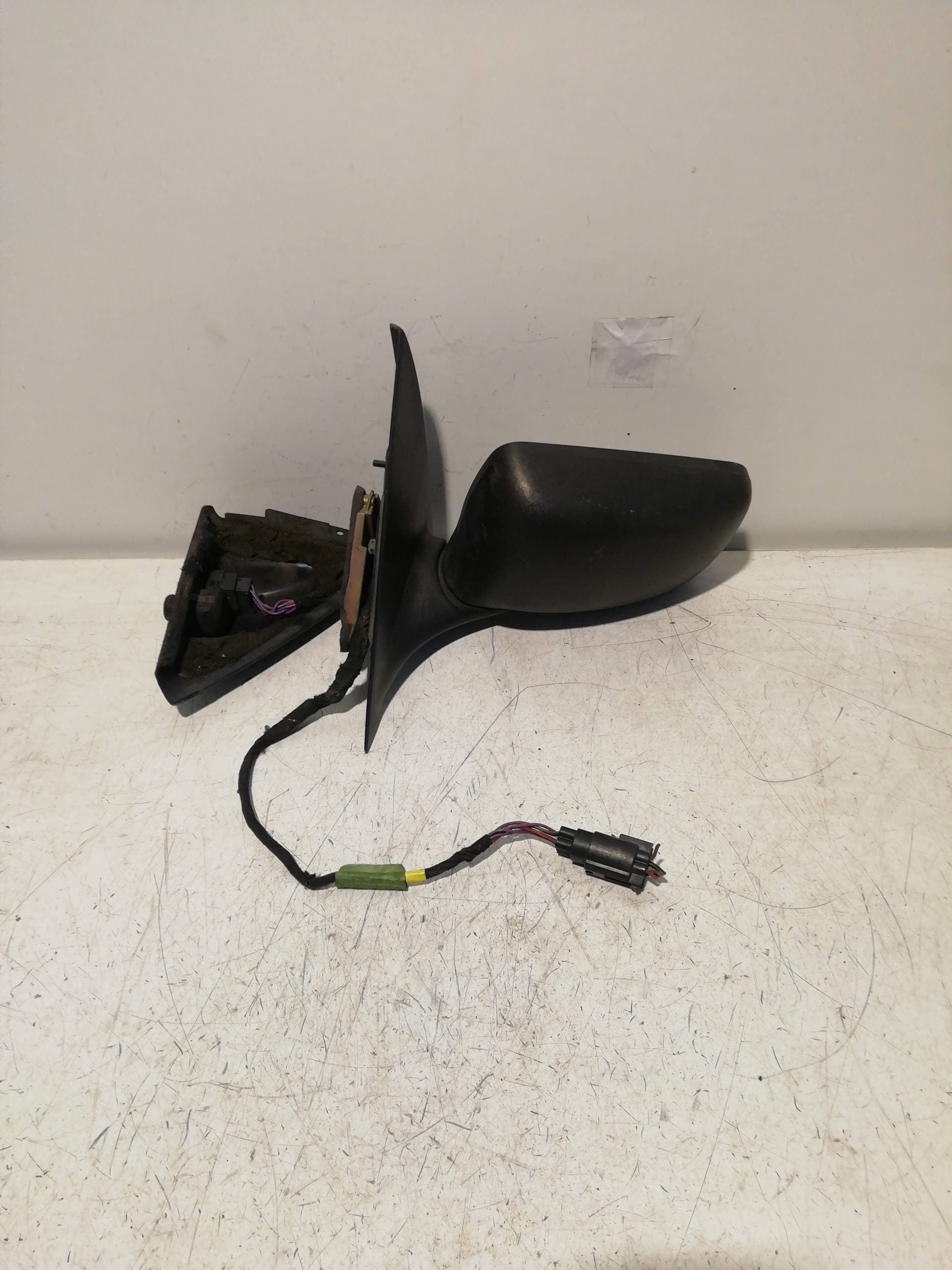 Retrovisor izquierdo FORD ORION 2