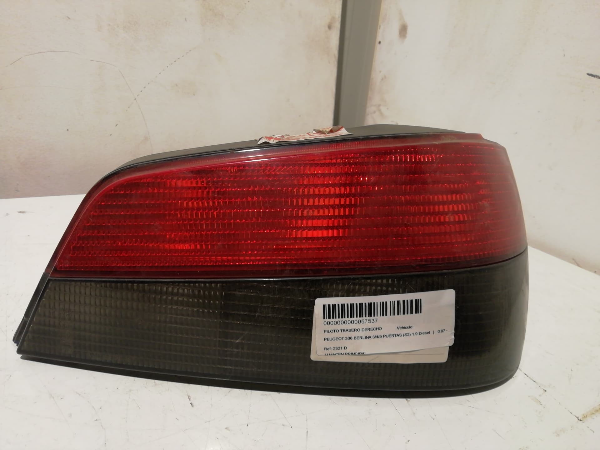 Piloto trasero derecho PEUGEOT 306 BERLINA 3/4/5 PUERTAS (S2)
