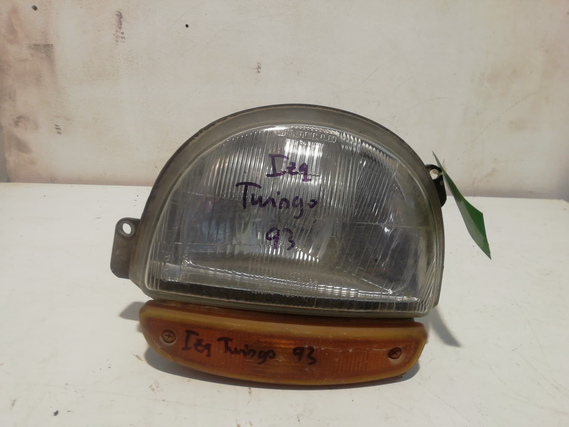 Faro izquierdo RENAULT TWINGO (CO6)