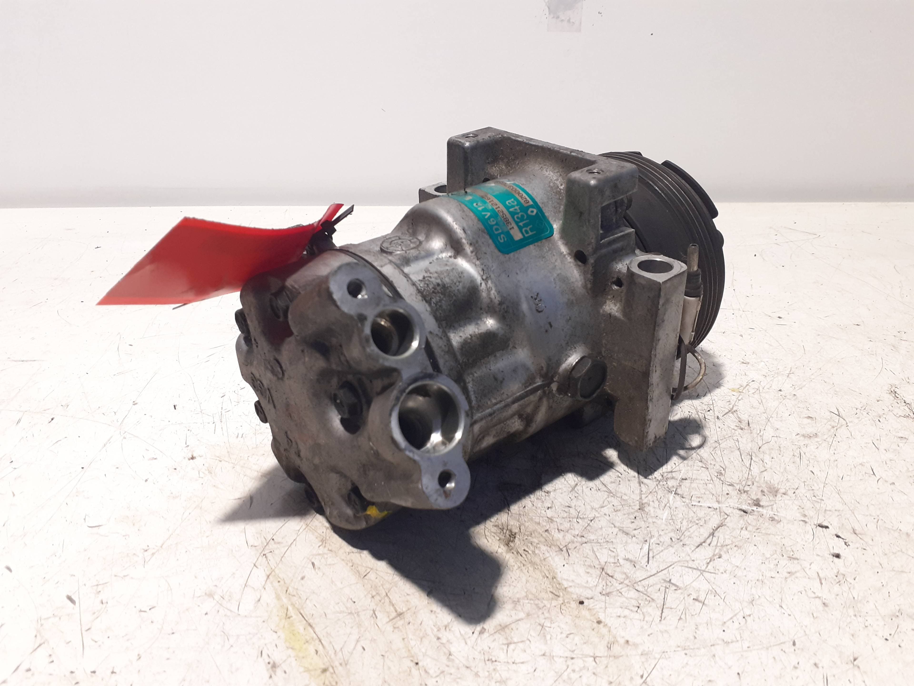 Recambio RENAULT TWINGO (CO6) ref. 8200037058 3