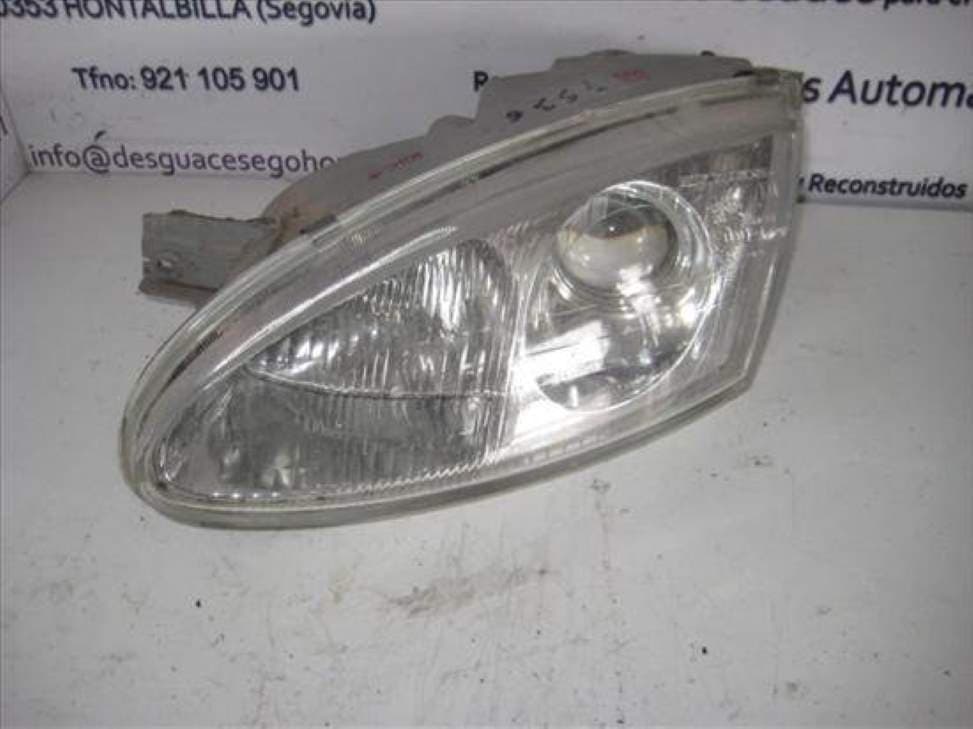 Faro izquierdo HYUNDAI COUPE (RD)