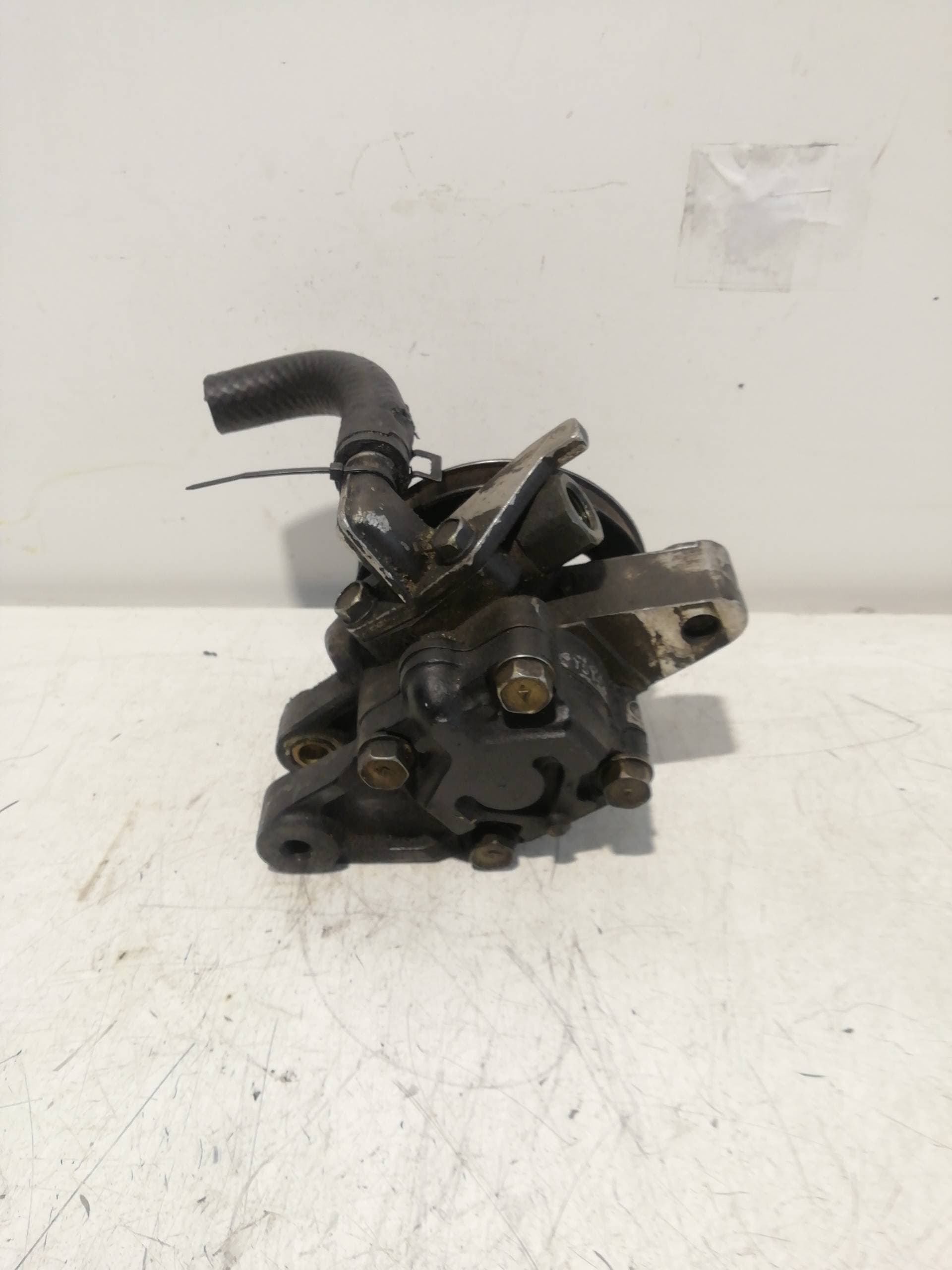 Bomba direccion HYUNDAI COUPE (RD) 3