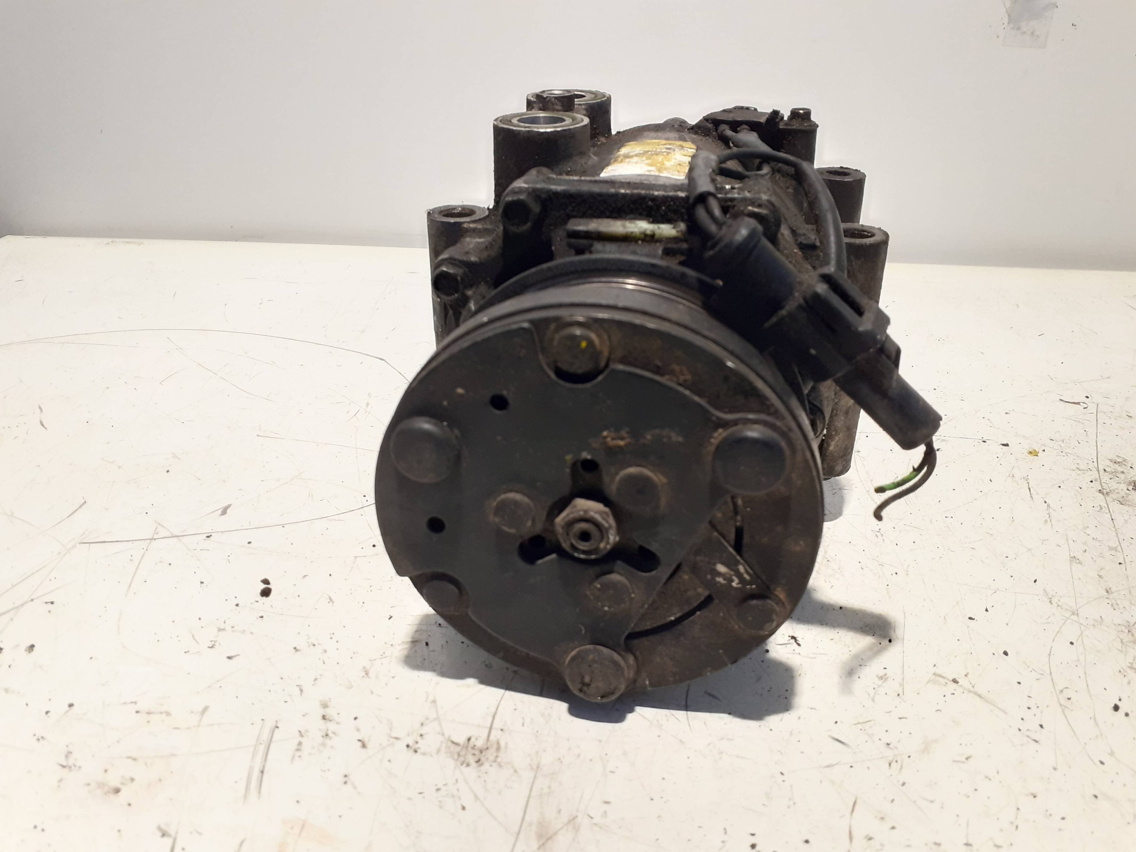 Recambio FORD FOCUS BERLINA (CAK) ref. 19D647