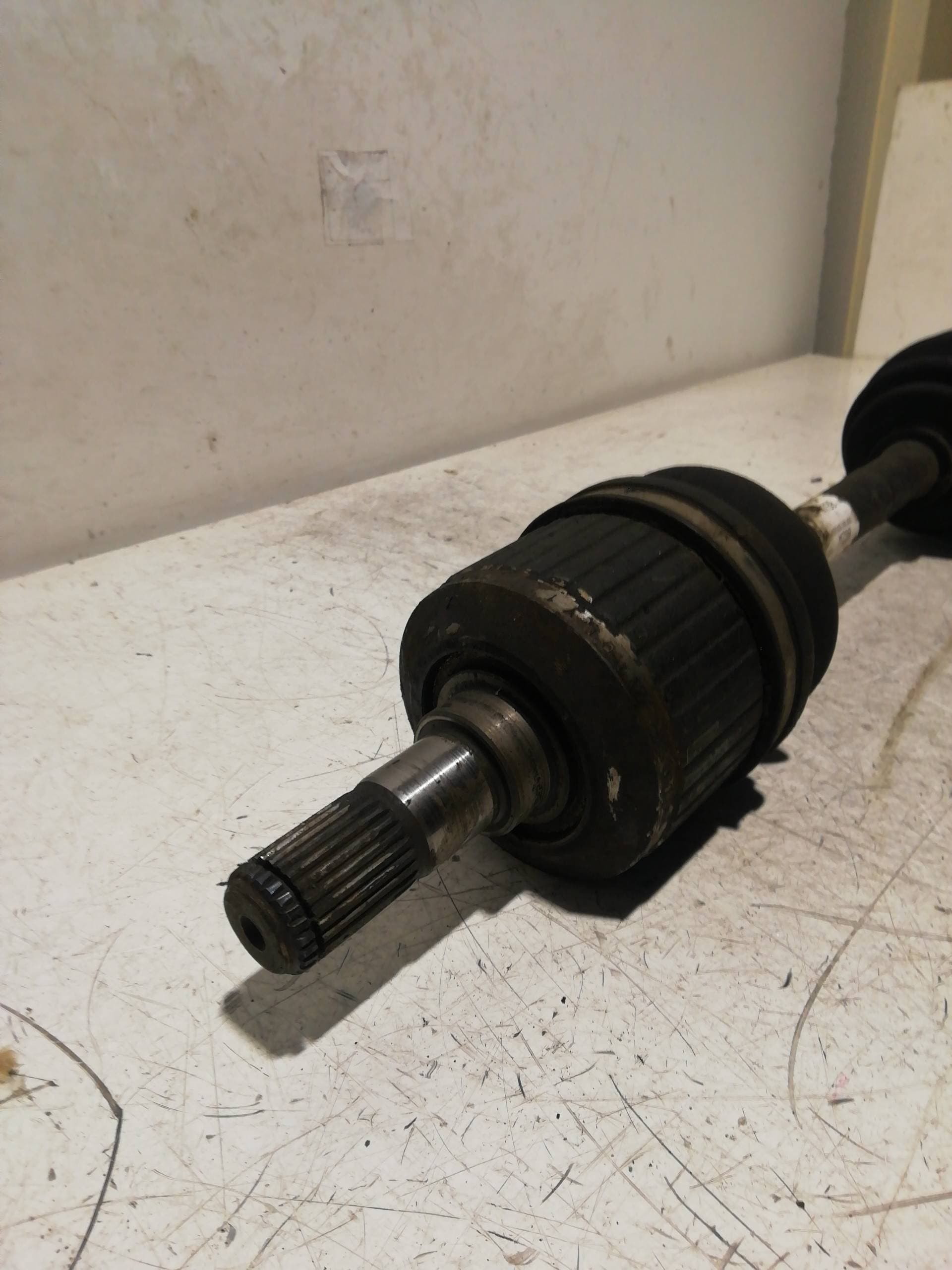 Transmision delantera izquierda HYUNDAI LANTRA (J1) 2