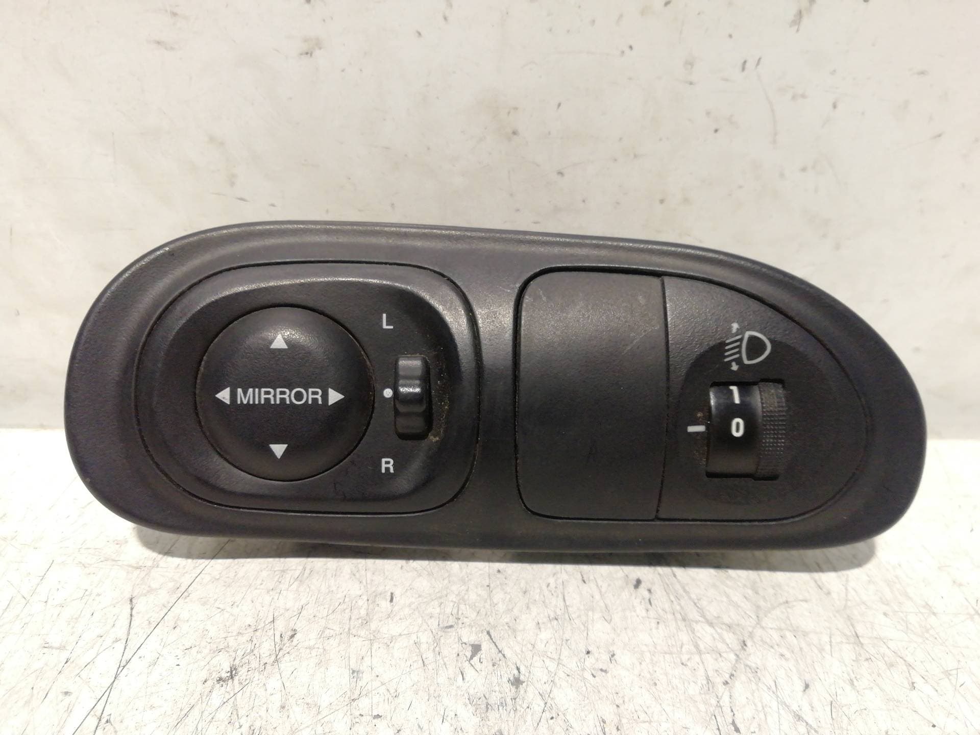 Mando retrovisor HYUNDAI LANTRA (J1)