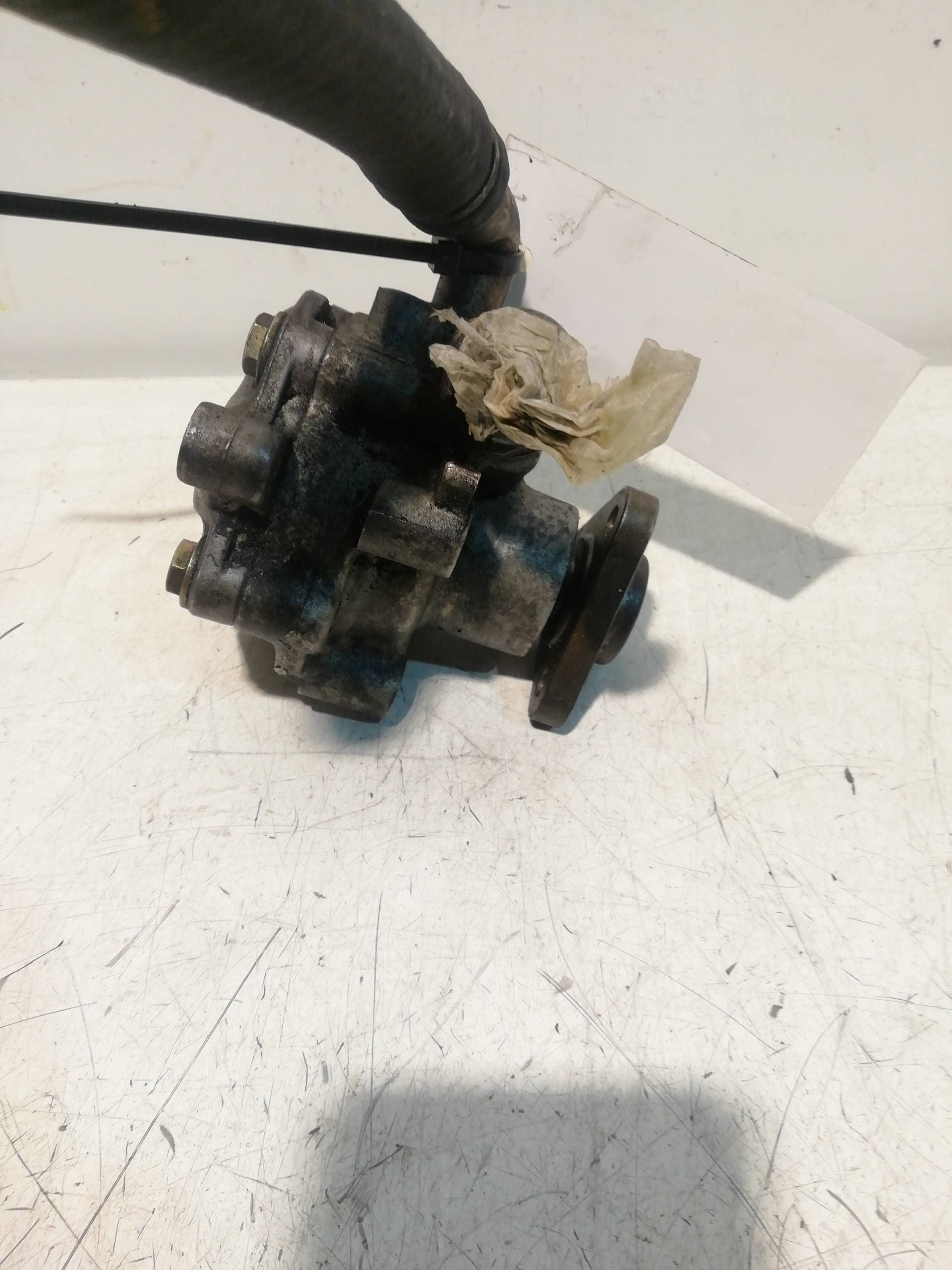 Bomba direccion AUDI A4 AVANT (B5) 4