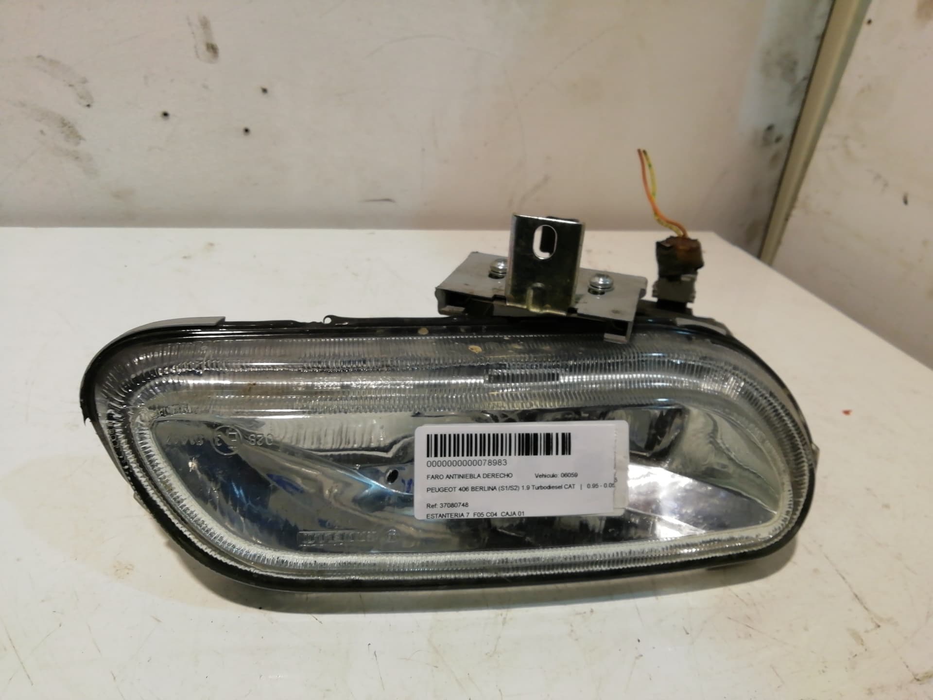 Faro antiniebla derecho PEUGEOT 406 BERLINA (S1/S2)