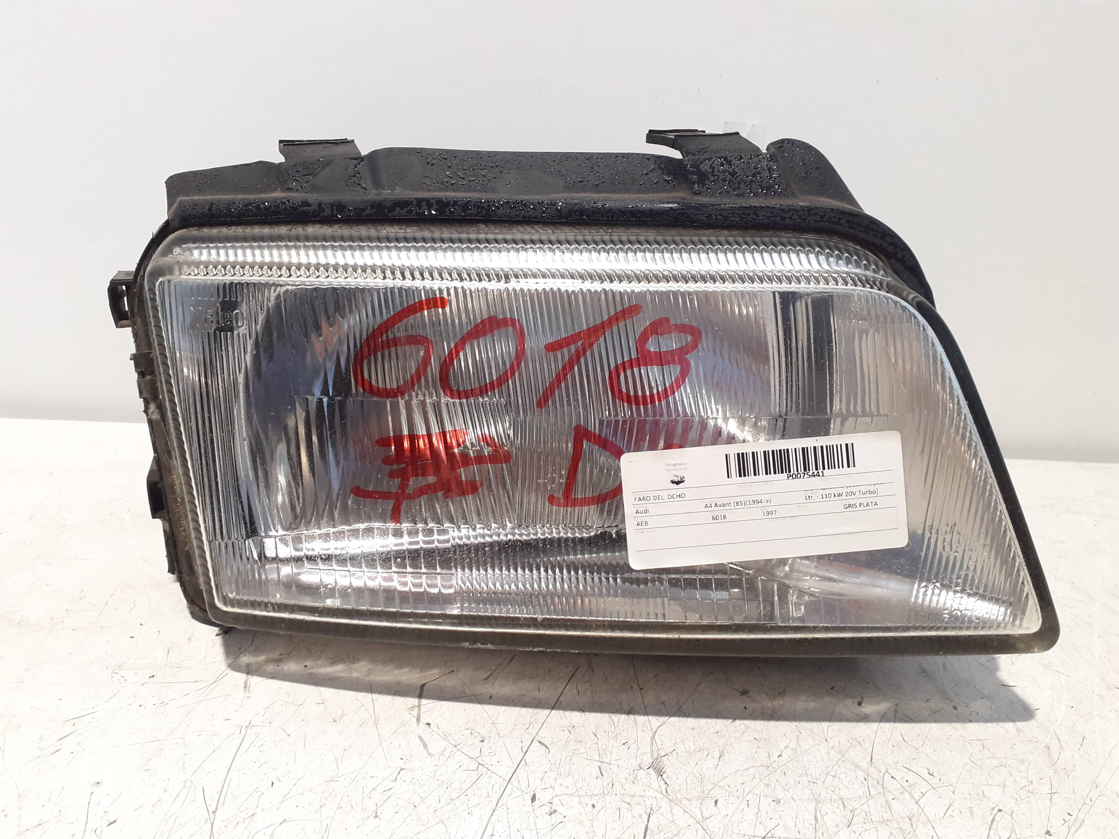 Faro derecho AUDI A6 AVANT (4B5)