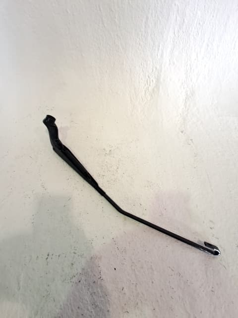 Brazo limpia delantero derecho JEEP COMPASS 2