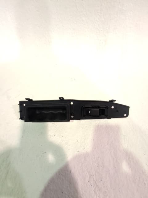 Mando elevalunas trasero izquierdo JEEP COMPASS 3