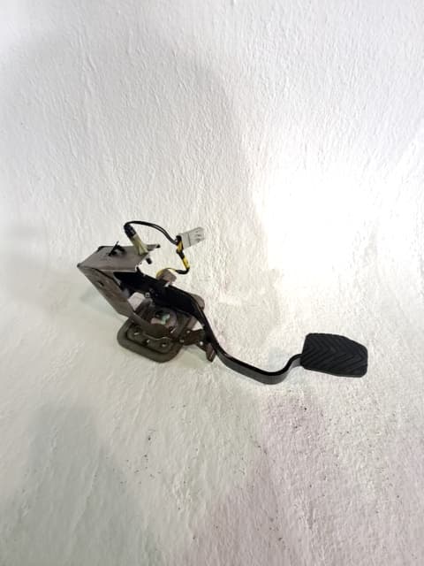 Pedal embrague JEEP COMPASS 2