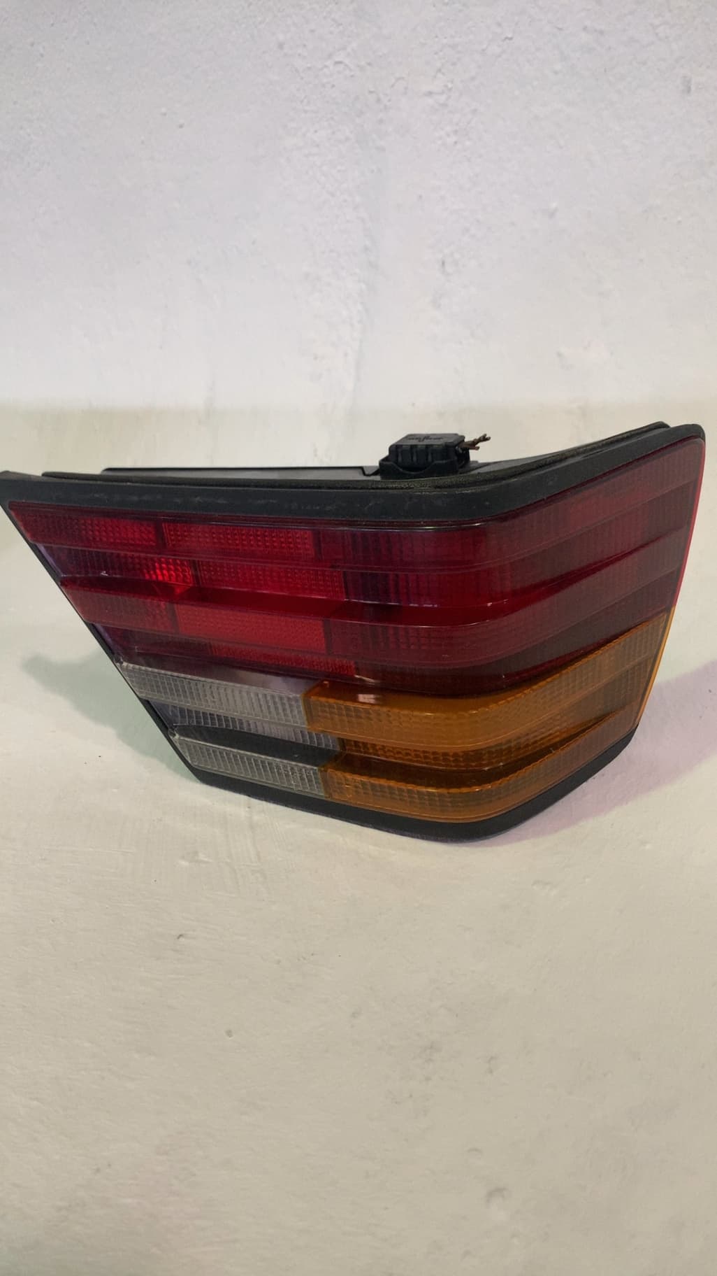 Piloto trasero derecho MERCEDES-BENZ CLASE E (W124) COUPE/CABRIO 3