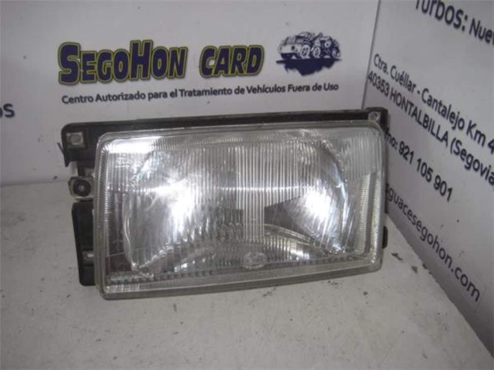 Faro izquierdo VOLKSWAGEN POLO (801/803)