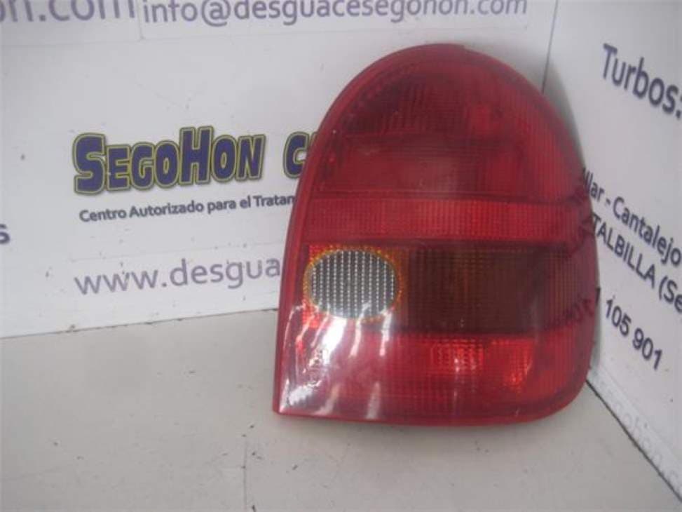 Piloto trasero derecho OPEL CORSA B