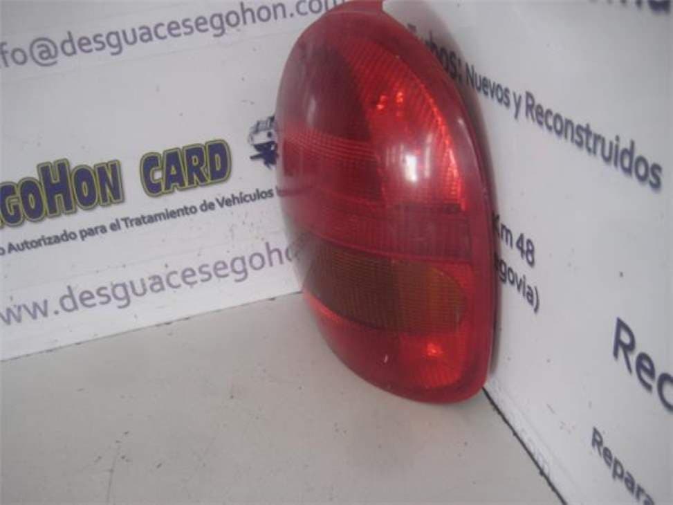 Piloto trasero derecho OPEL CORSA B 2