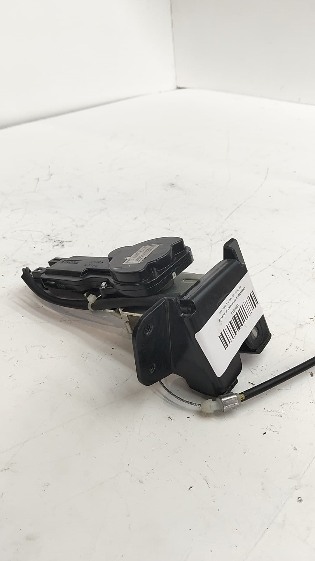 Cerradura maletero / porton MAHINDRA XUV500 5