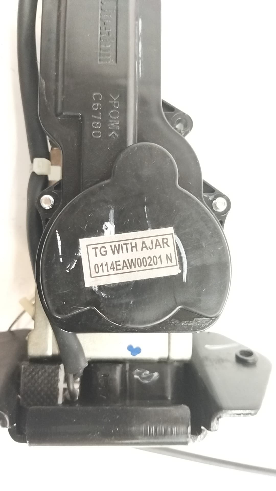 Cerradura maletero / porton MAHINDRA XUV500 4