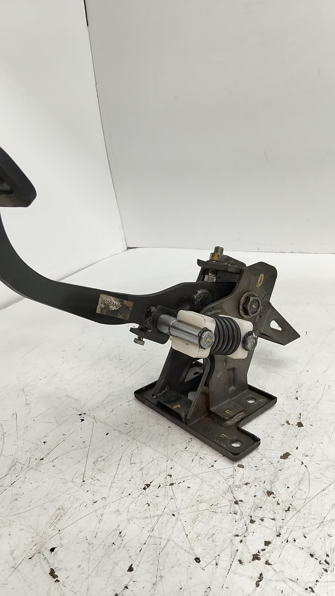 Pedal embrague MAHINDRA XUV500 4