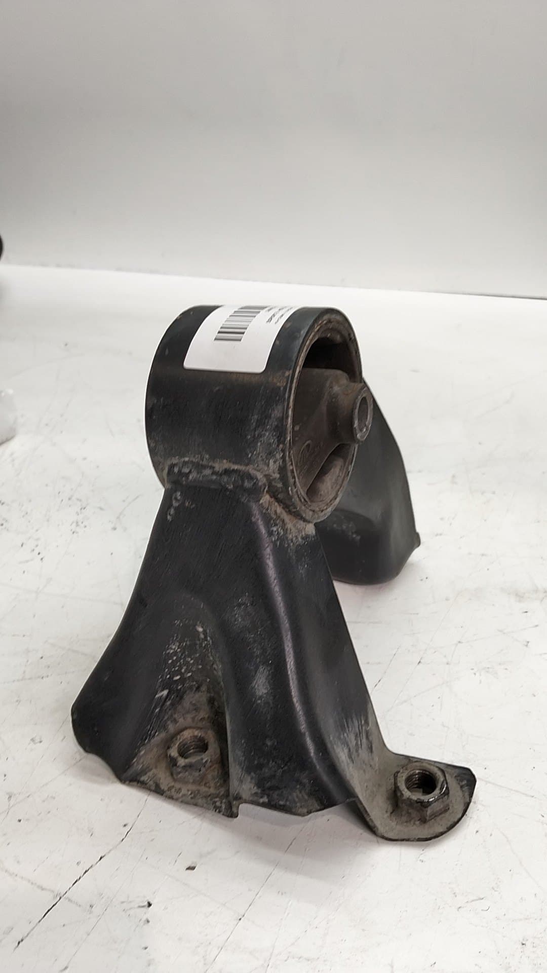 Soporte motor trasero MAHINDRA XUV500 4