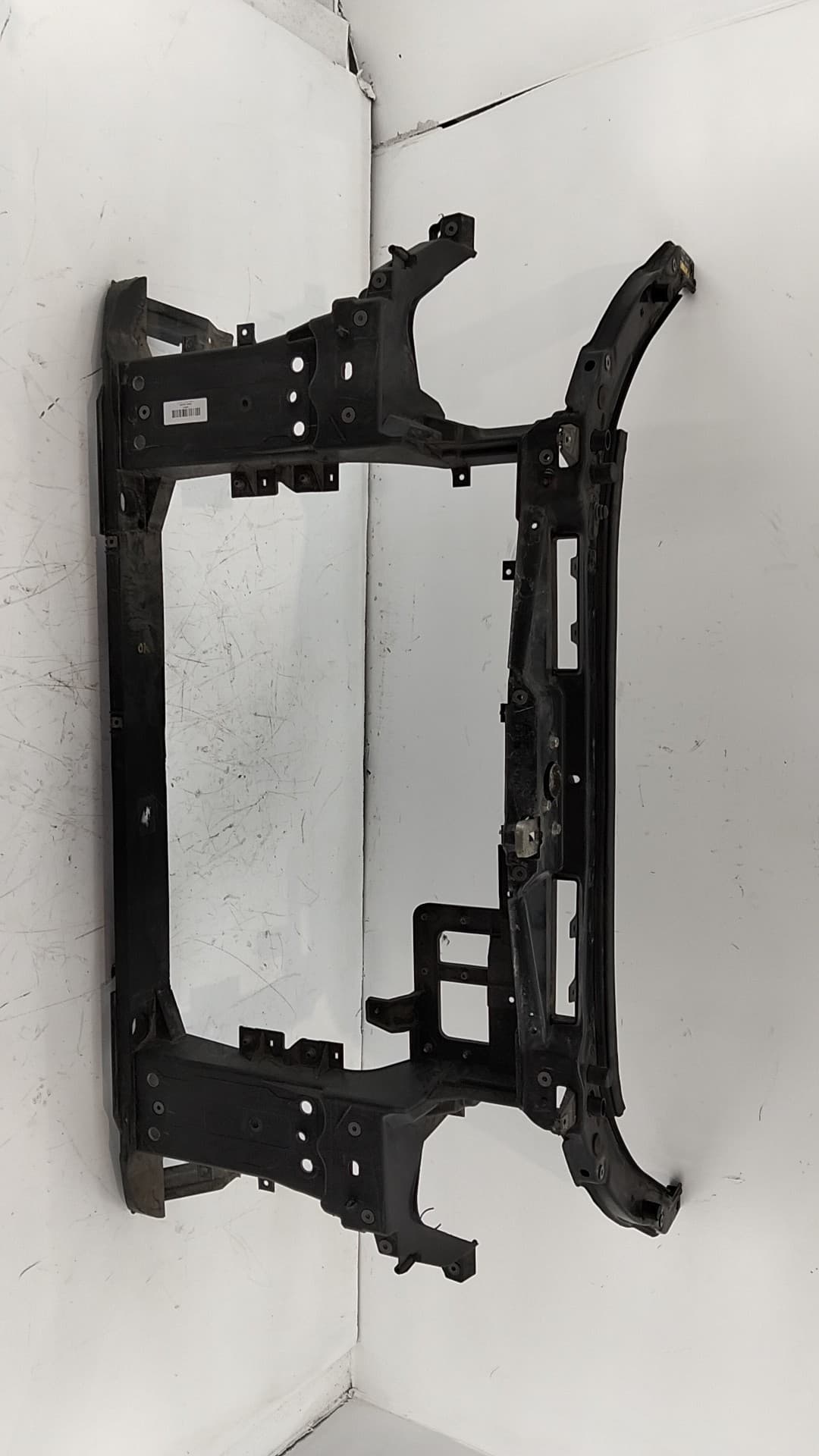 Soporte radiadores MAHINDRA XUV500