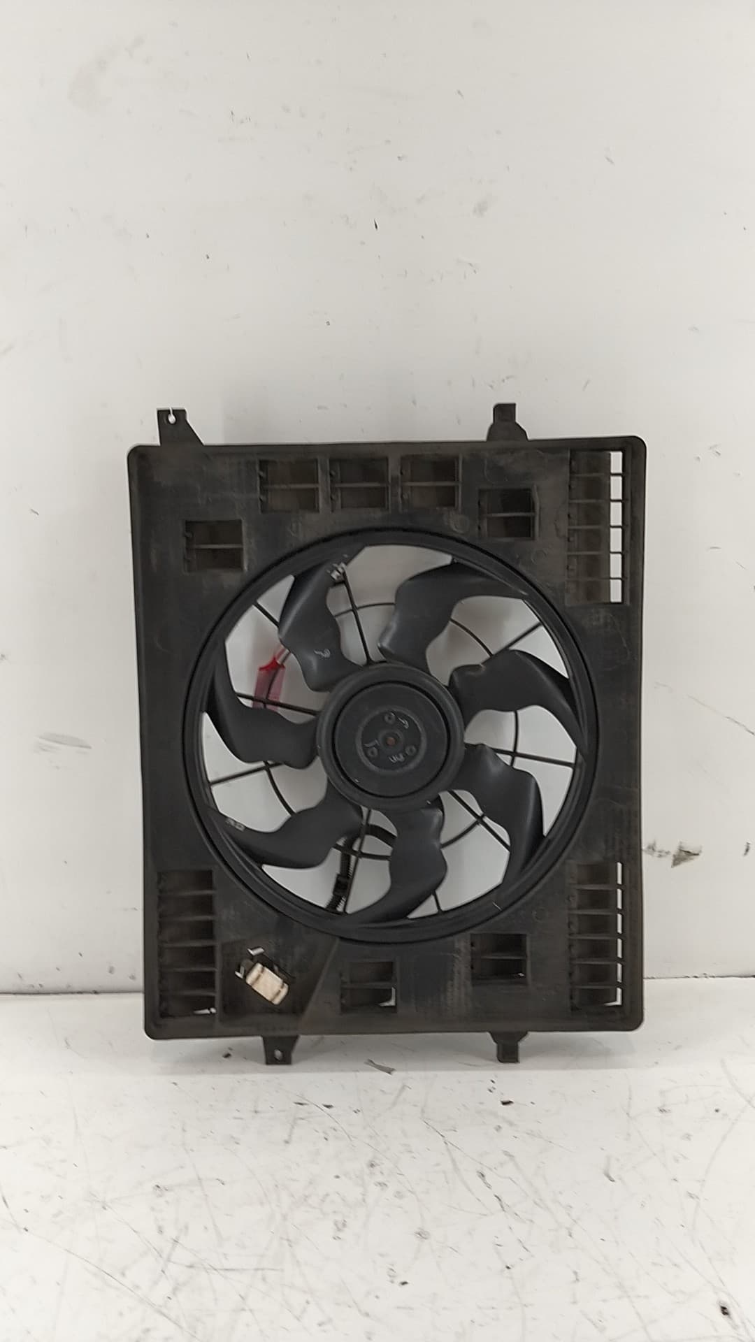 Electroventilador MAHINDRA XUV500 3