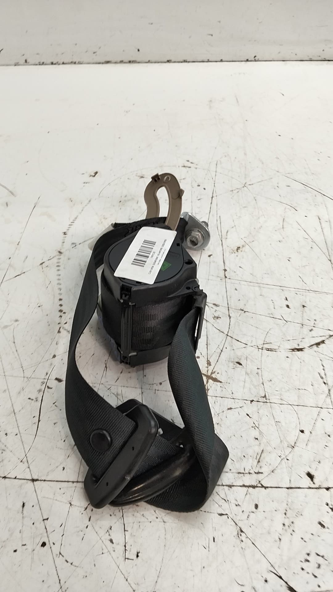 Cinturon seguridad delantero izquierdo MAHINDRA XUV500 2