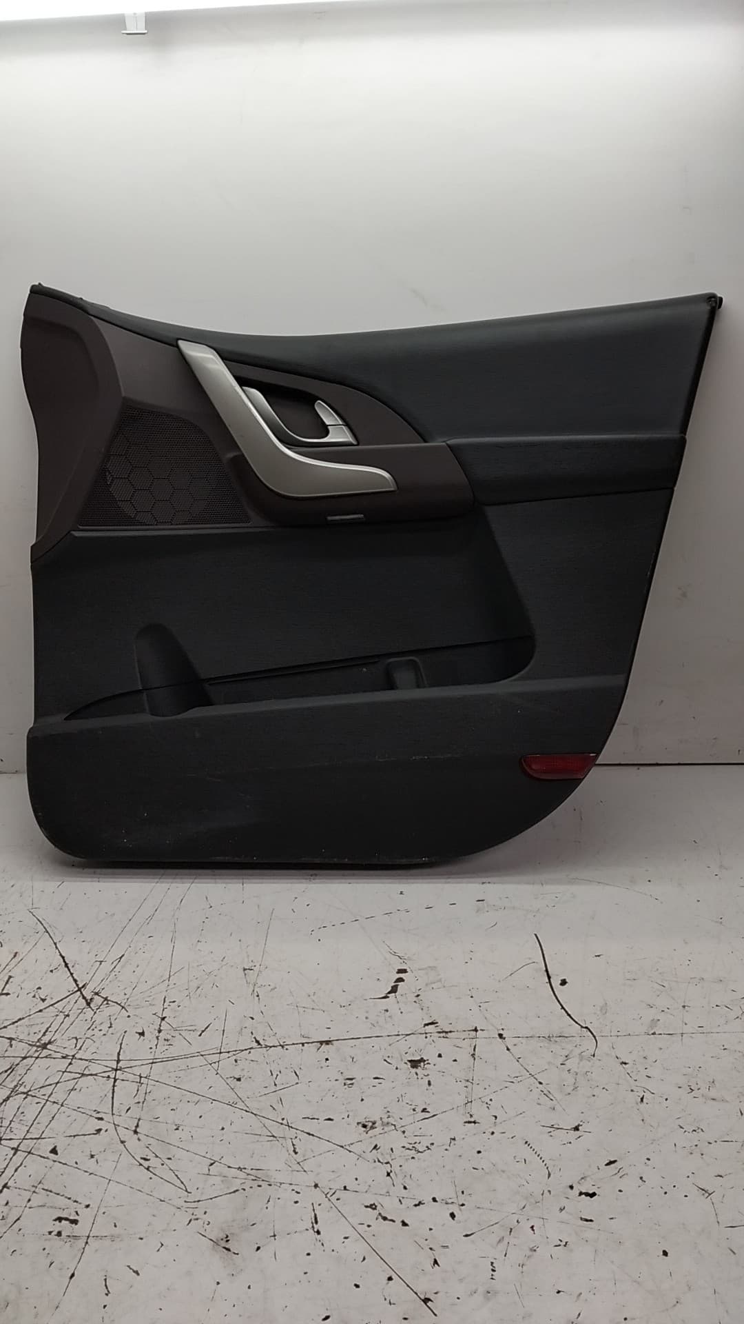 Guarnecido puerta delantera derecha MAHINDRA XUV500
