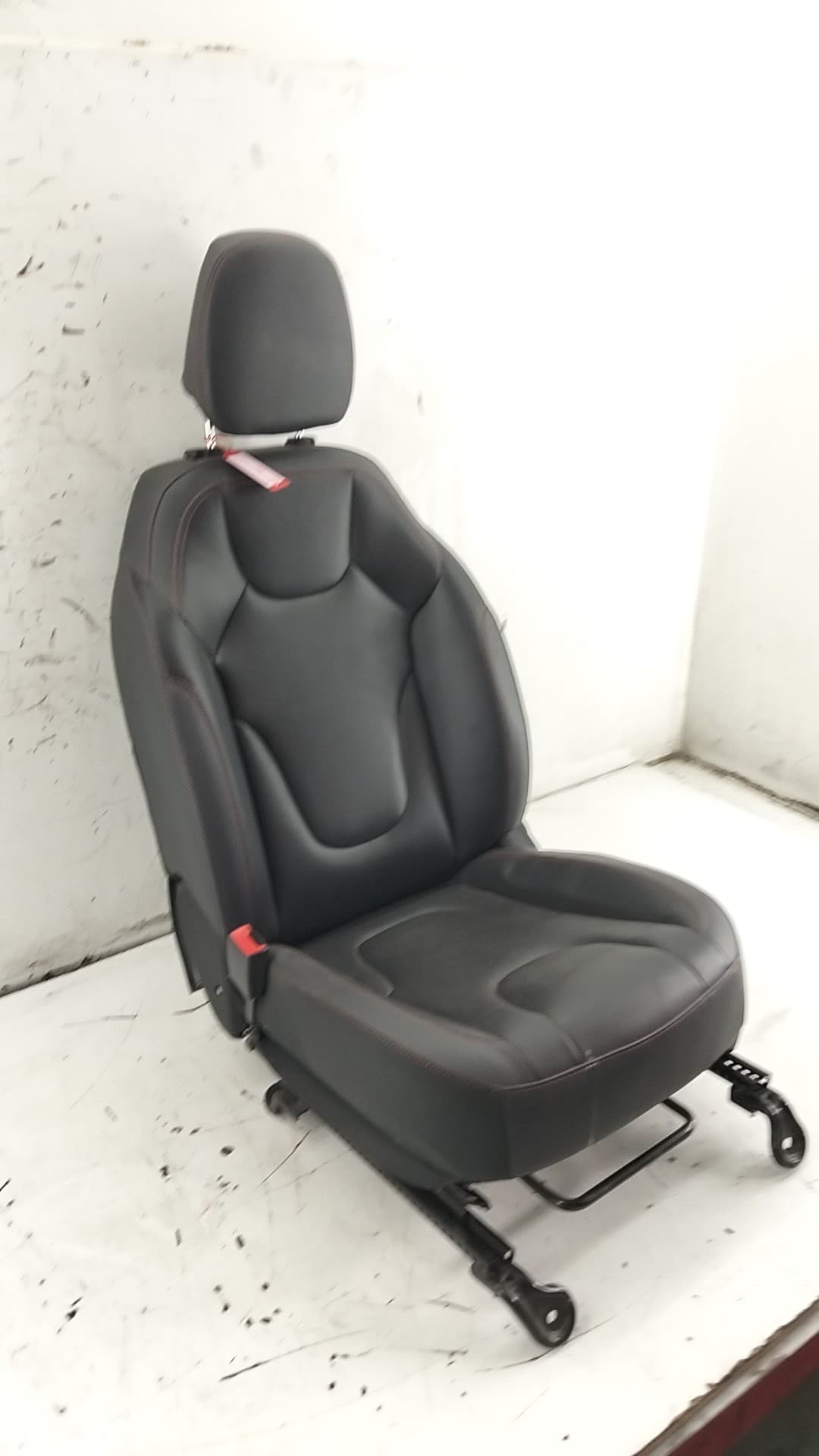Asiento delantero izquierdo EVO 3 3